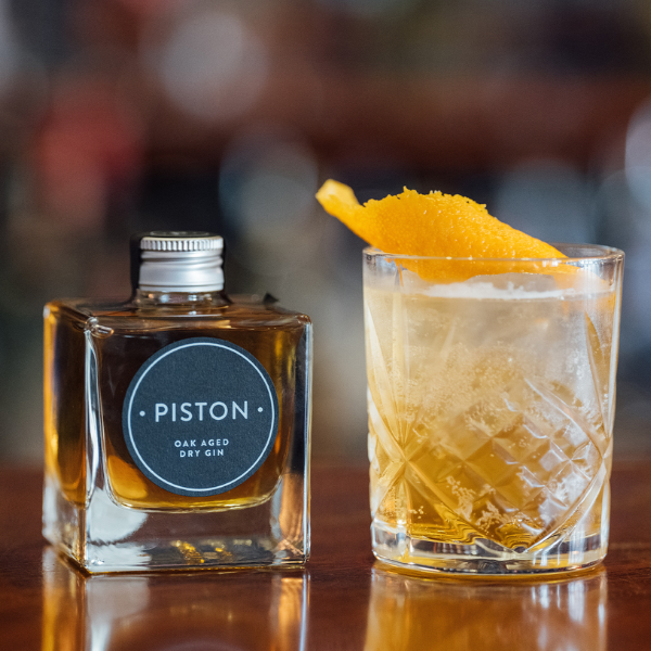 Piston Oak Aged Gin 20cl